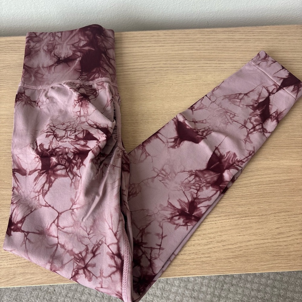 Stylish Tie-Dye Leggings